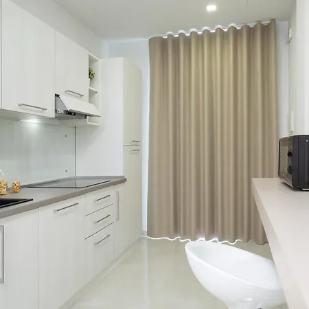 Blanco Garden 1 A 100 Mt Dalla Di Posto Vecchio 펜션 *